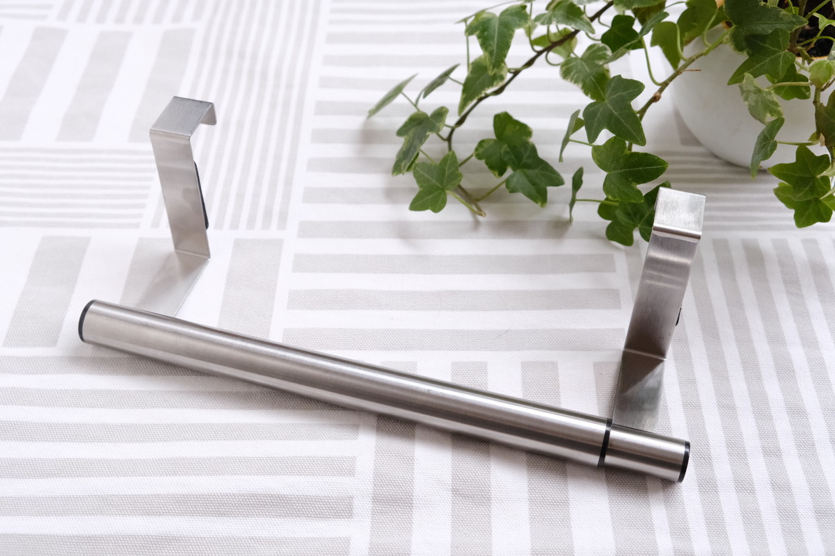 ❸DSCF8600ダイソー・伸縮できるタオルハンガー