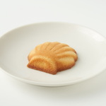 無印・糖質１０ｇ以下のお菓子　マドレーヌ　１個①