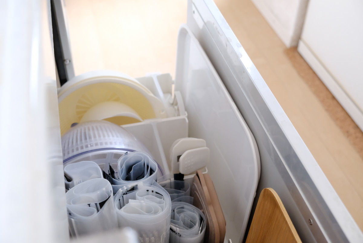 ❽2146ニトリ・電子レンジ対応すべらないトレー