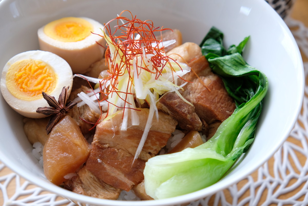❼3734ヤマ吾陶器ラーメン鉢・豚角煮丼