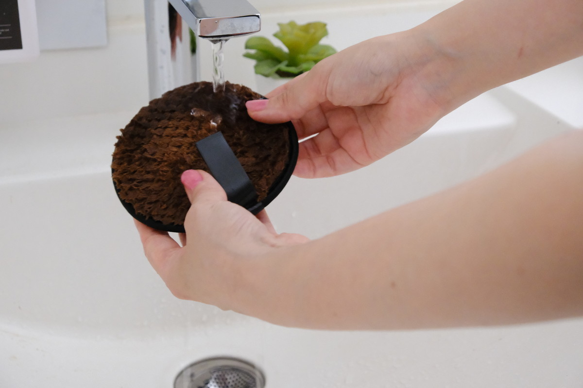 ❹DSCF7292ダイソー・パフ(メイク落とし用、エンボスタイプ)