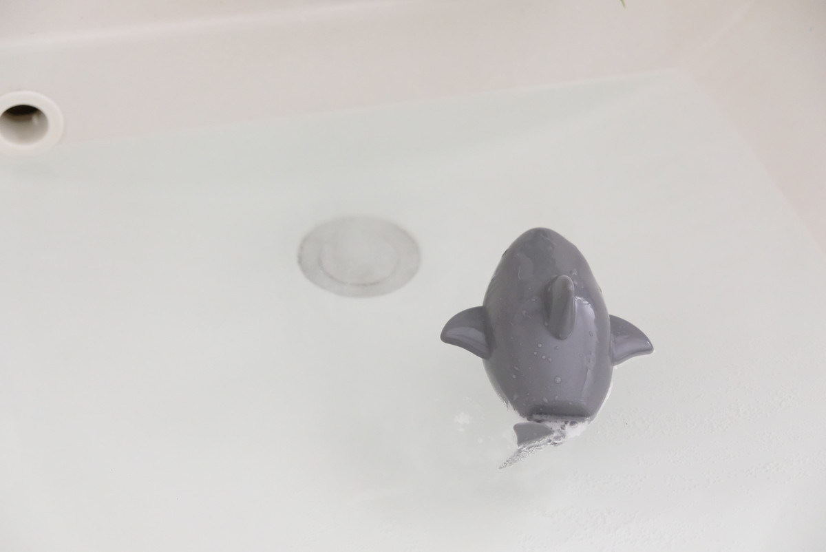❼6552ダイソー・すすむシャーク