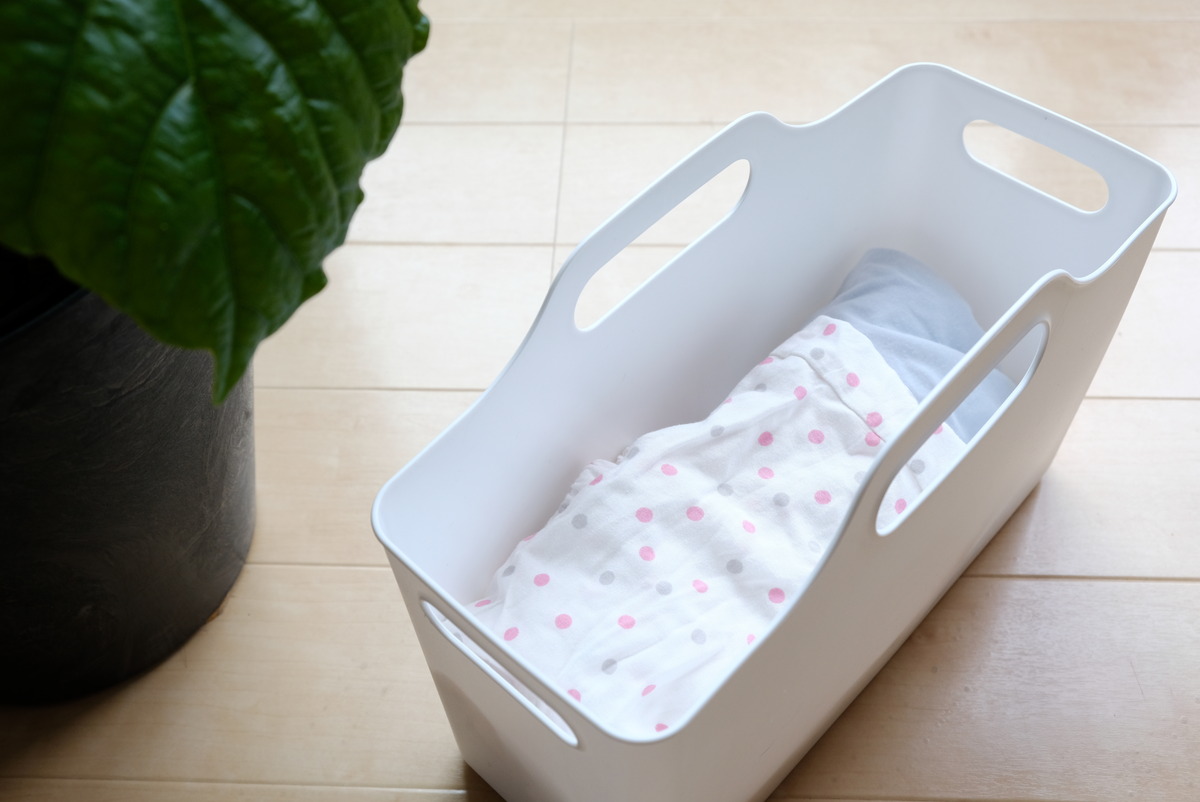 セリア・ハンドル付ソフトライナケースハンドル付ソフトライナケース・部屋着収納①