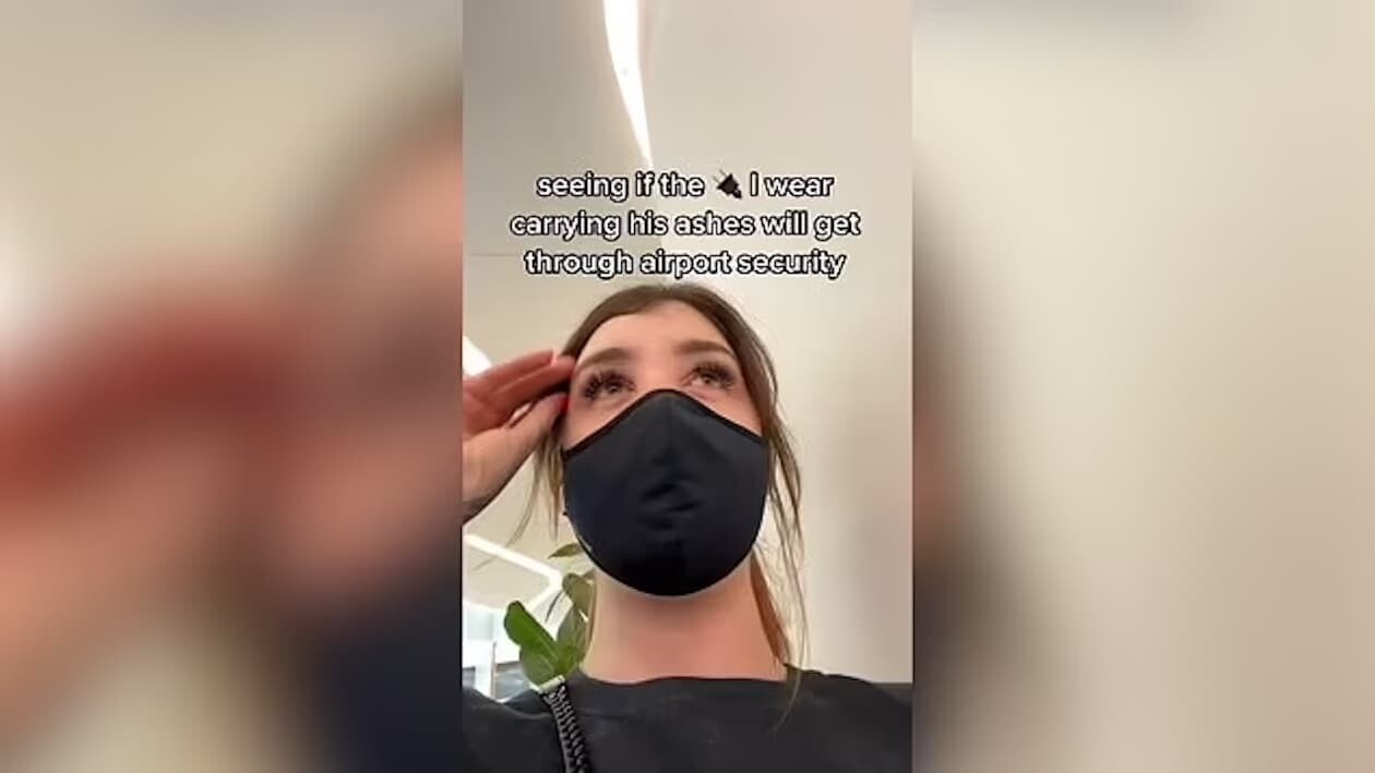 お尻 尻 空港 アラブ首長国連邦 オーストラリア