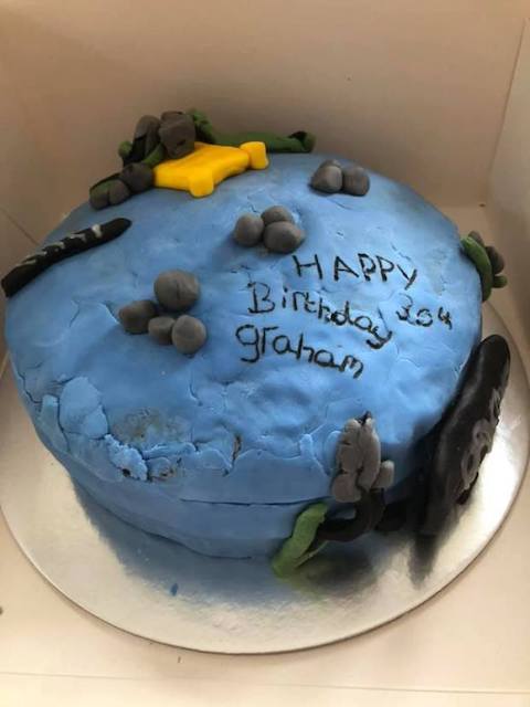イギリス Facebook ケーキ