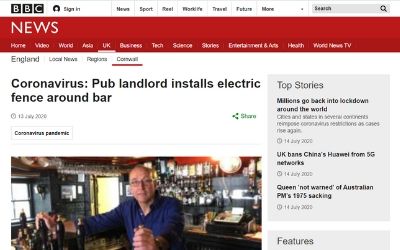 イギリス パブ 社会的距離に関連した画像-02