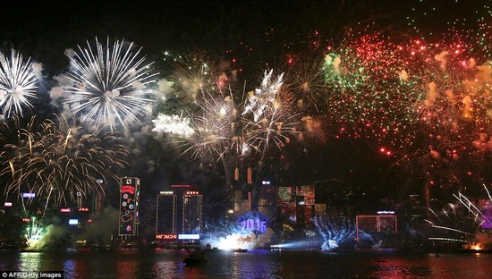 【2015年】世界各国、新年の花火に関連した画像-05