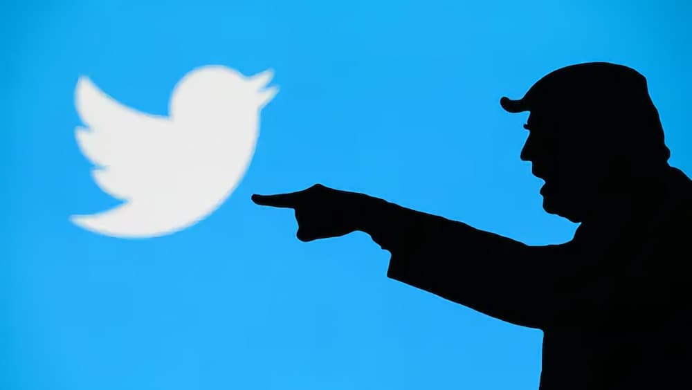 トランプ大統領 ツイッター フェイスブック 凍結 BAN 規制