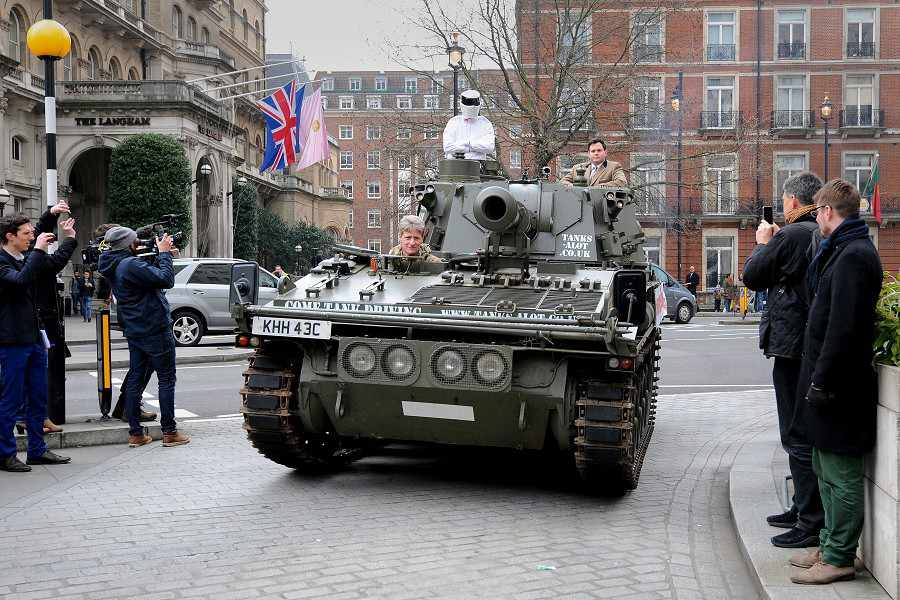 戦車出動!スティッグが嘆願書をBBCへ提出に関連した画像-02