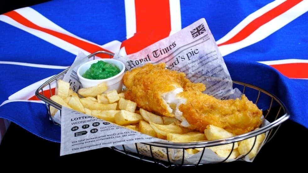 ドミノピザ 日本 サクサクフィッシュ&チップス イギリス イタリア ピザ