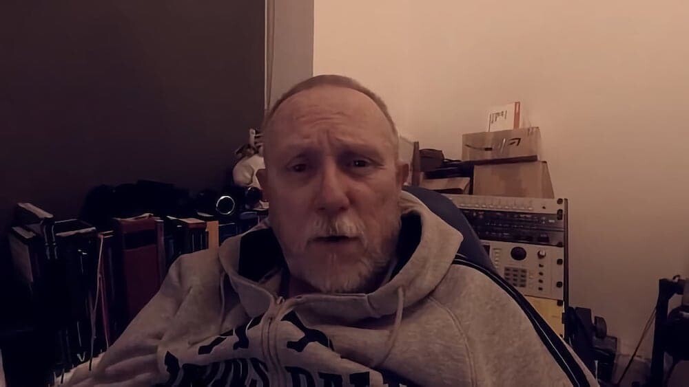 イギリス 新型 コロナ レズリー・ローレンソン 反ワクチン