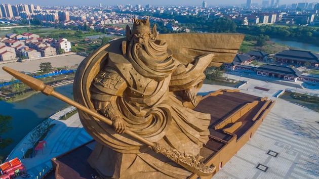 中国 関羽像 三国志 関公義園 違法建築