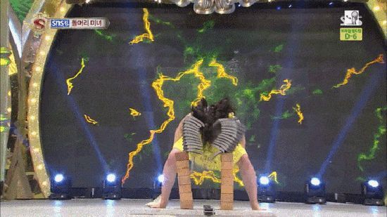 美しすぎる格闘家、武田梨奈&テミ(ケイ・キム)に関連した画像-06