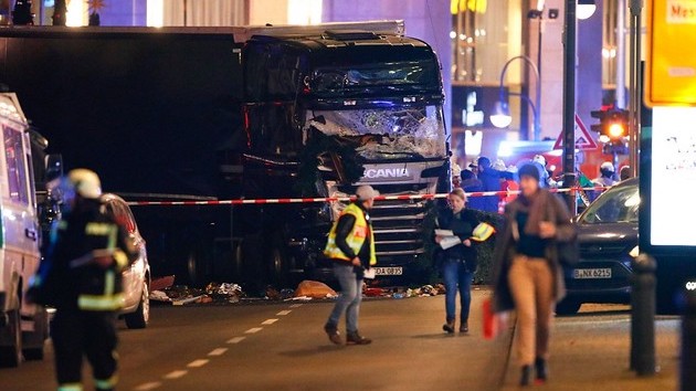 ドイツの首都ベルリンで60人超死傷のテロに関連した画像-01