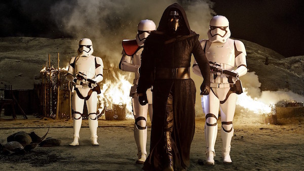 映画『スター・ウォーズ/フォースの覚醒』の海外レビューに関連した画像-01