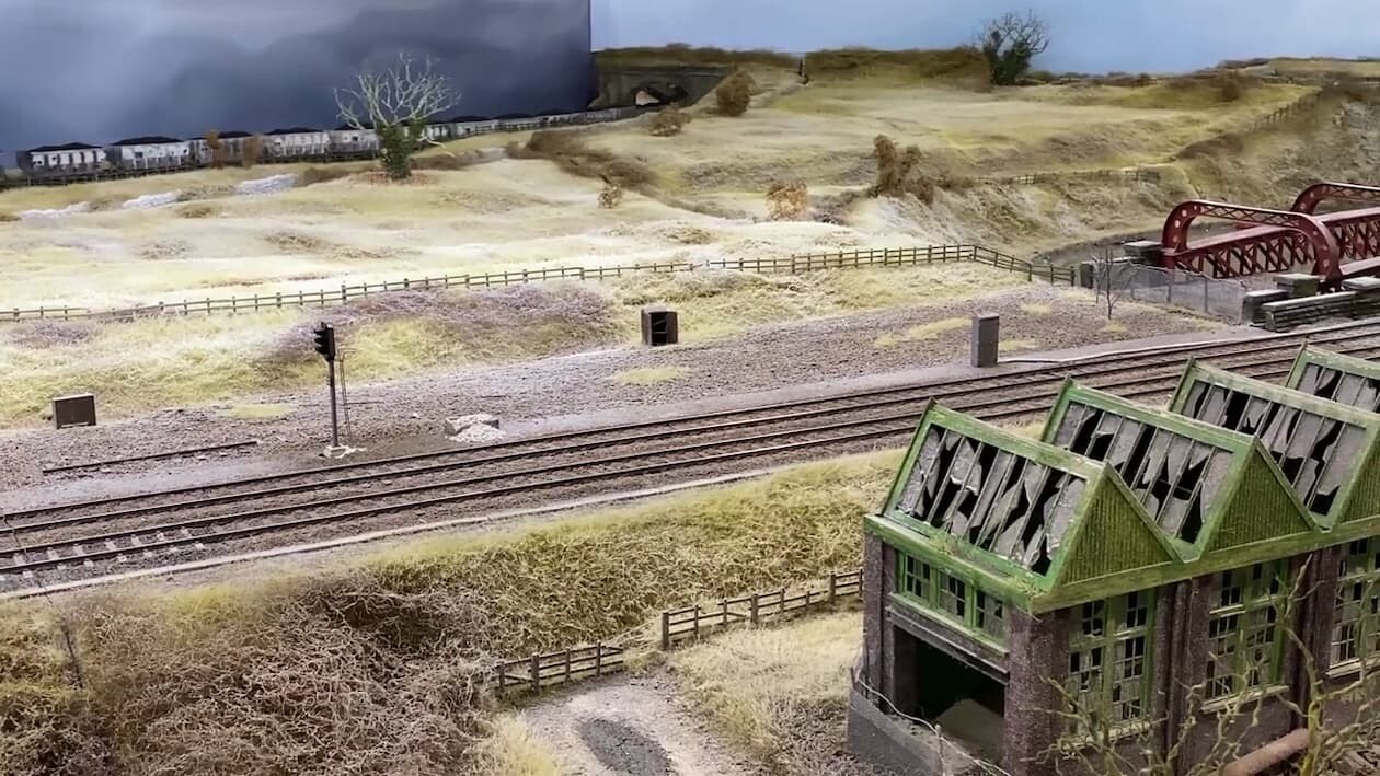 サイモン・ジョージ イギリス 鉄オタ 鉄道模型