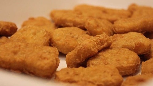 チキンナゲット ベビーシッター 菜食主義 reddit
