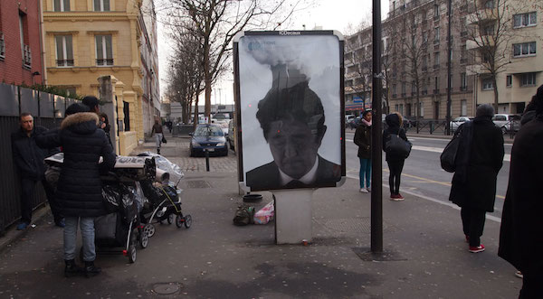 パリに安倍首相の風刺ポスターが貼られまくるに関連した画像-05
