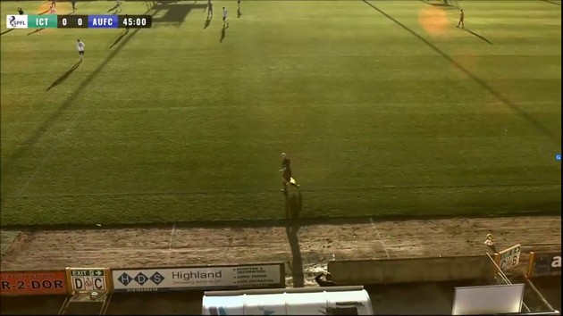 ハゲ サッカー AI カメラ イギリス カレドニアン・シッスルFC