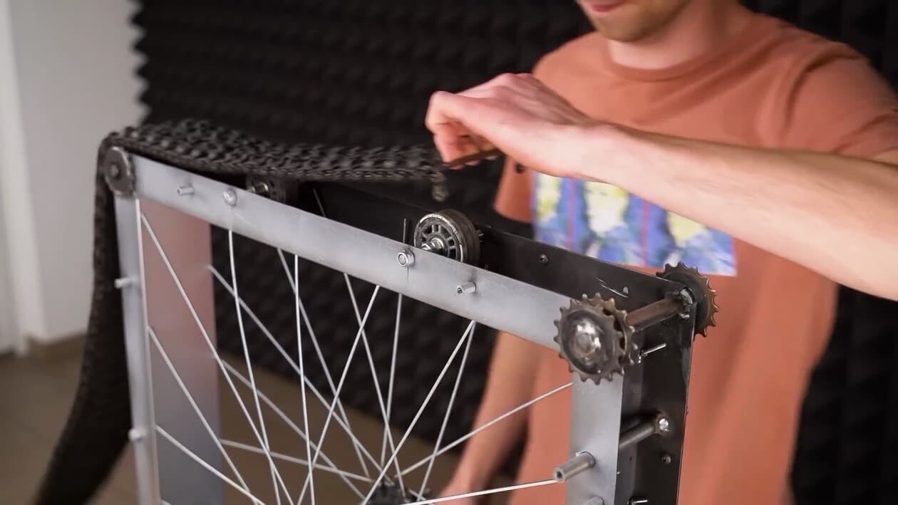 自転車 無限軌道 四角いタイヤ