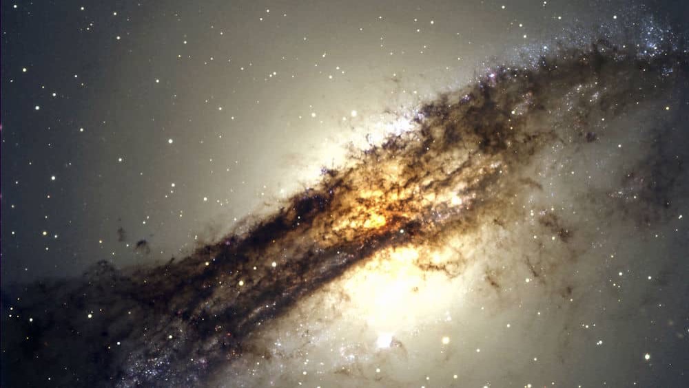 ワームホール　ブラックホール　ロシア　一般相対性理論　プルコヴォ天文台