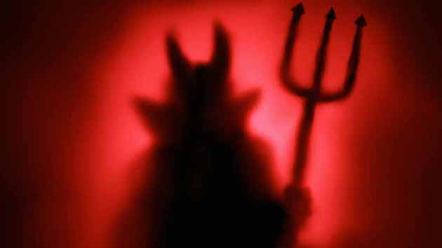 悪魔 悪魔の体液 アメリカ ステラ・イマニュエル