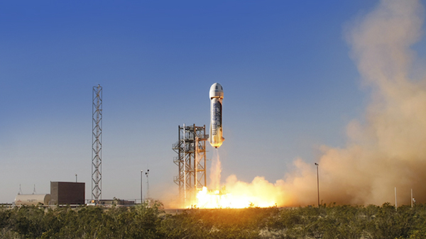 ロケット垂直着陸に成功!管制塔で見守る科学者たちのリアクションに関連した画像-02