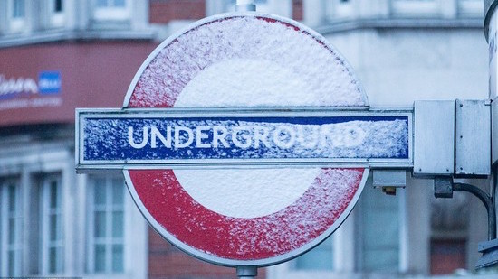 積雪があったロンドンに関連した画像-01