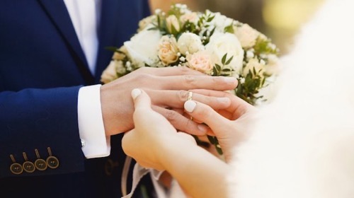 花嫁 結婚式 フットボールマネージャー トルコ