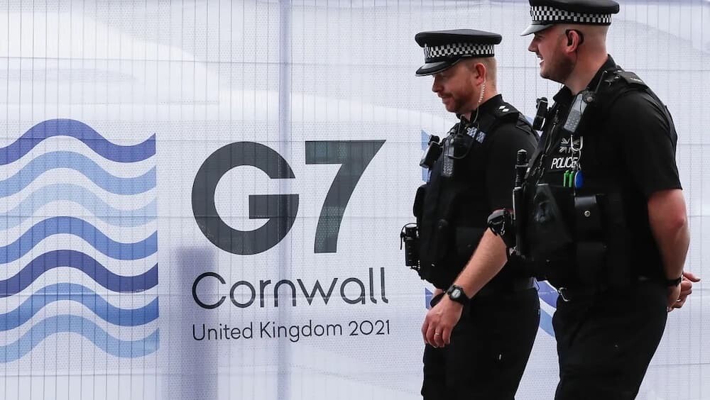 G7　イギリス　海兵隊　ソフトクリーム　警備