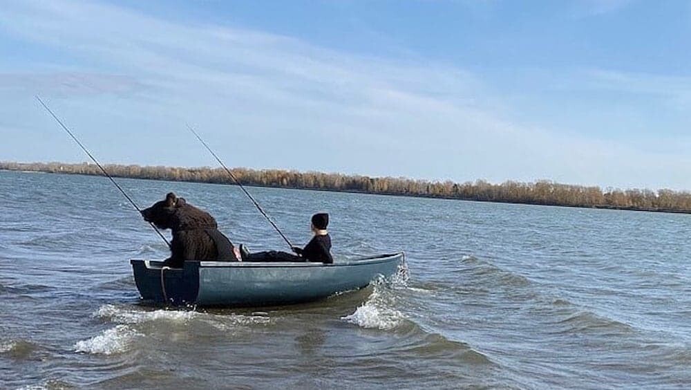 ロシア クマ ヒグマ 釣り