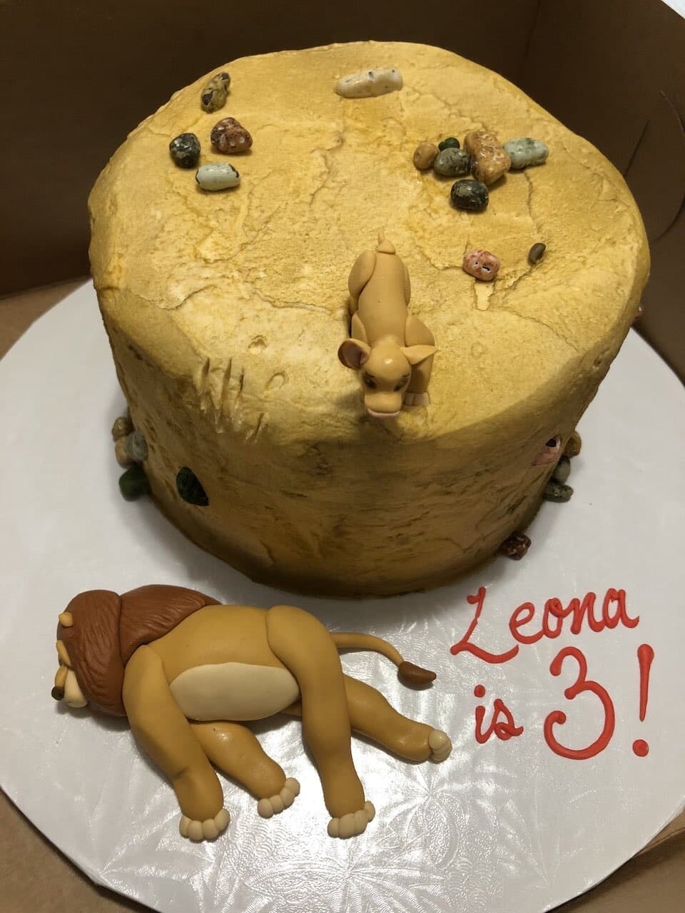 ライオンキング 誕生日 ケーキ アメリカ