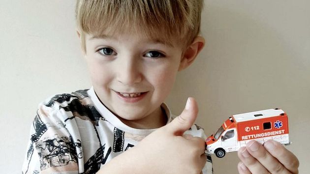 イギリス 5歳児 緊急連絡に関連した画像-01