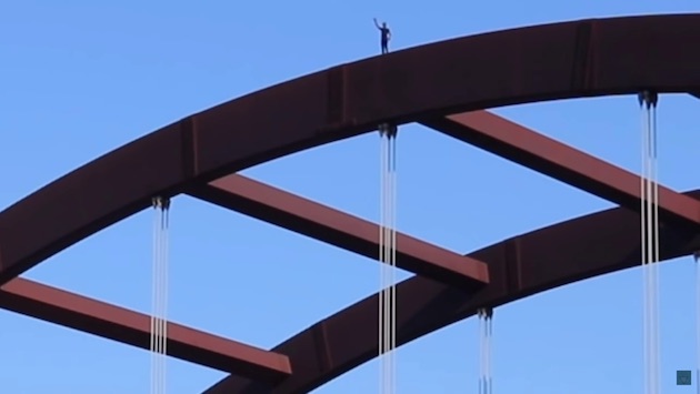 アメリカ ユーチューバー 橋