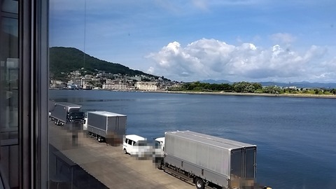 KKvcoybUEDvS7fM1690870682_1690870760