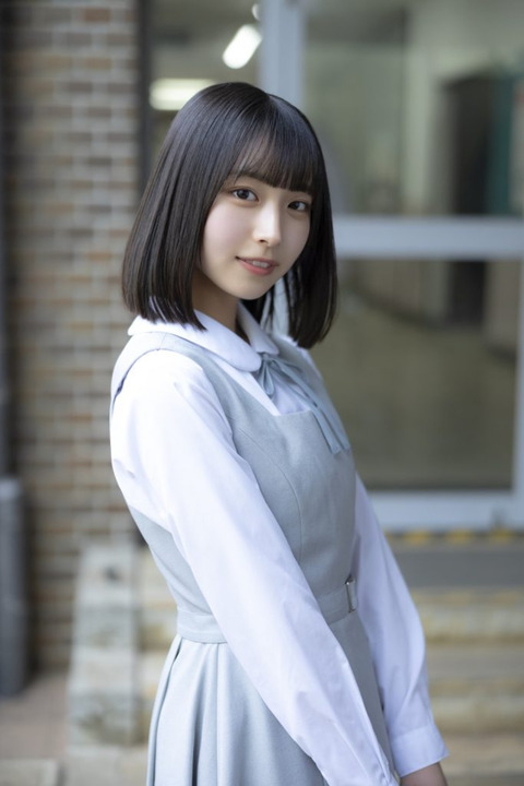 hinatazaka46_oonomanami_solo03