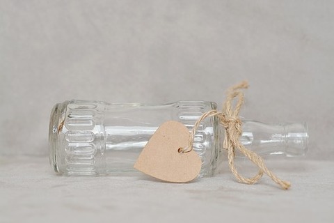 bottle-1282705__340