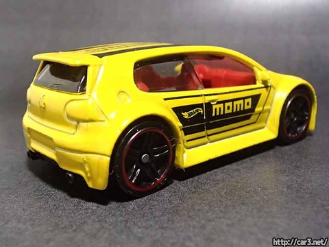 ホットウィール・フォルクスワーゲン・ゴルフGTIモモ_03