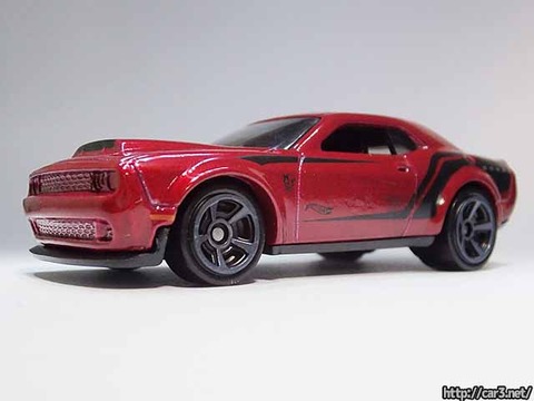 ホットウィールの18ダッジ・チャレンジャーSRTデーモン_04