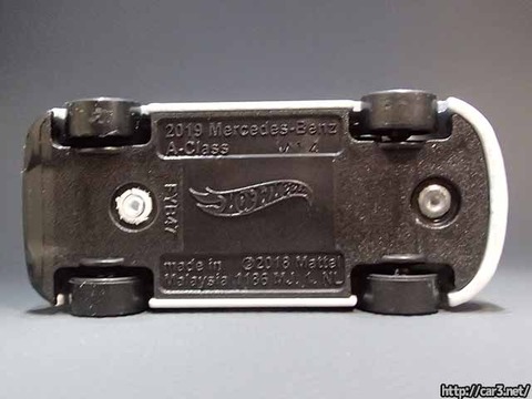 ヤマダ電機でホットウィール19メルセデス-ベンツ・A-クラス_13