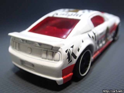 Hotwheels_2007フォードマスタングknight_11