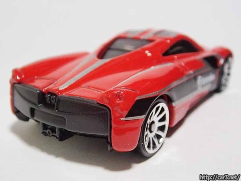 ホットウィール・パガーニ・ウアイラ・ブレンボカラー_11