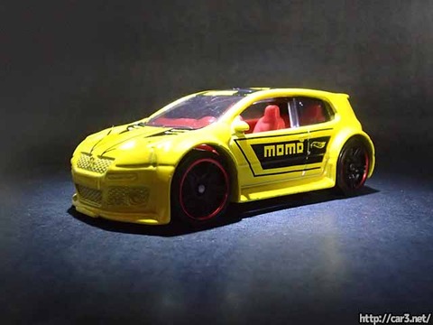 ホットウィール・フォルクスワーゲン・ゴルフGTIモモ_01