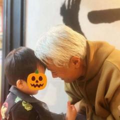 押尾学、白髪頭で愛息との2ショットに驚きの声「44歳には見えない」