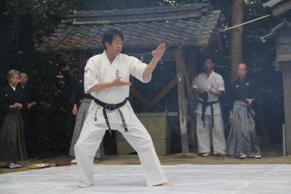 09