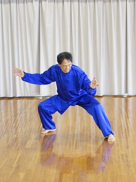 ③