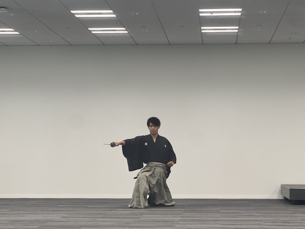 06