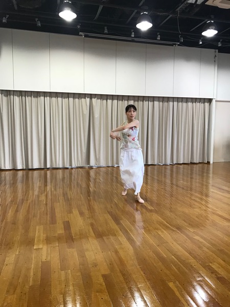 ⑯