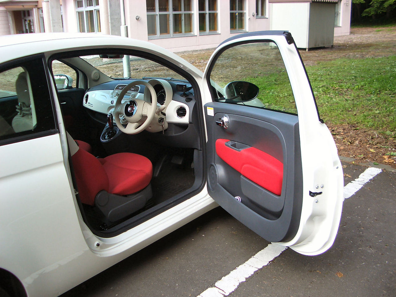 画像あり きゃりーぱみゅぱみゅさんが車を運転中に自撮り 車 バイク 二輪 四輪速報