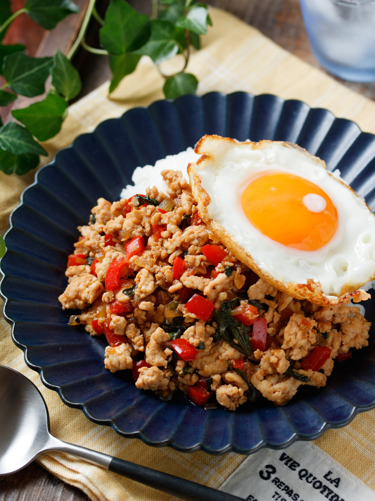 和風ガパオライス 甘辛ひき肉のっけ丼 作り置き 冷凍保存 簡単 時短 節約 ナンプラー不使用 連休 ランチ 主食 作り置き スピードおかず De おうちバル Yuu S Stylish Bar Powered By ライブドアブログ